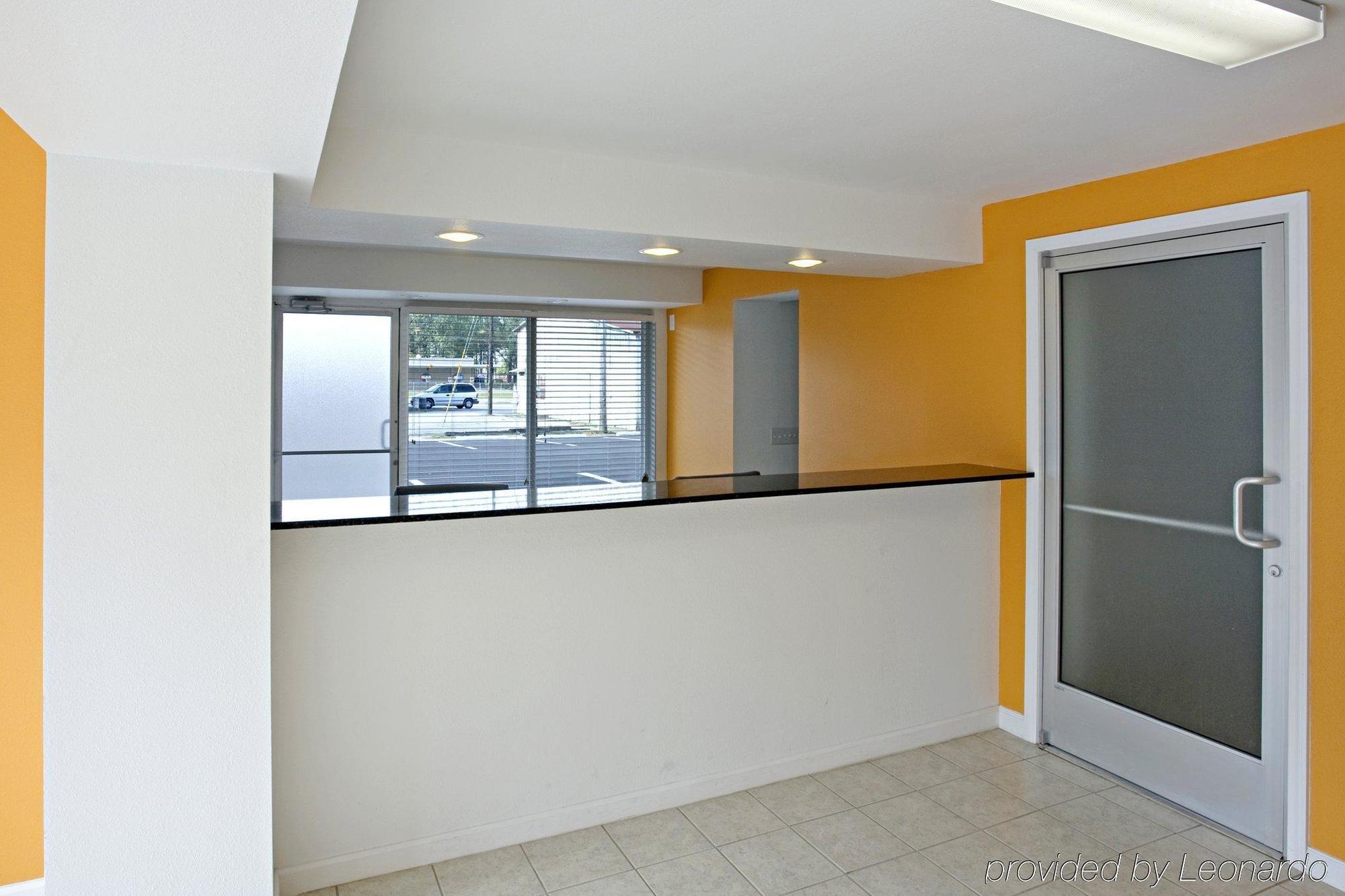 Econo Lodge เมโทรโปลิส ภายใน รูปภาพ